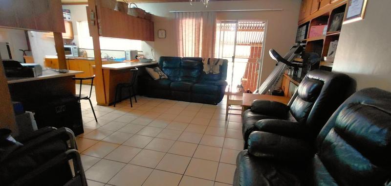 4 Bedroom Property for Sale in Pellissier Free State